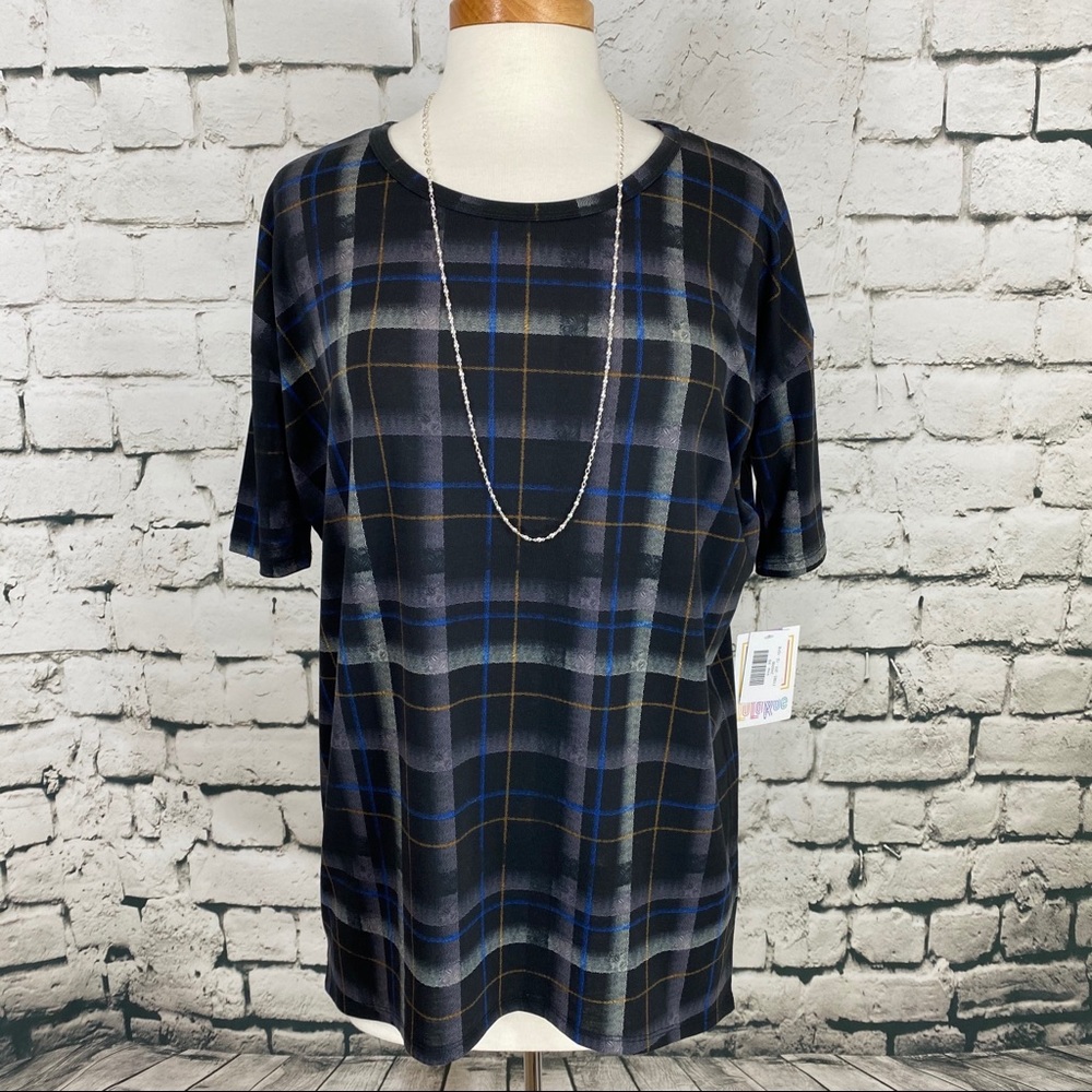 NWT Lularoe Irma Tunic Black Plaid Size XS